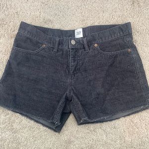 Gap shorts